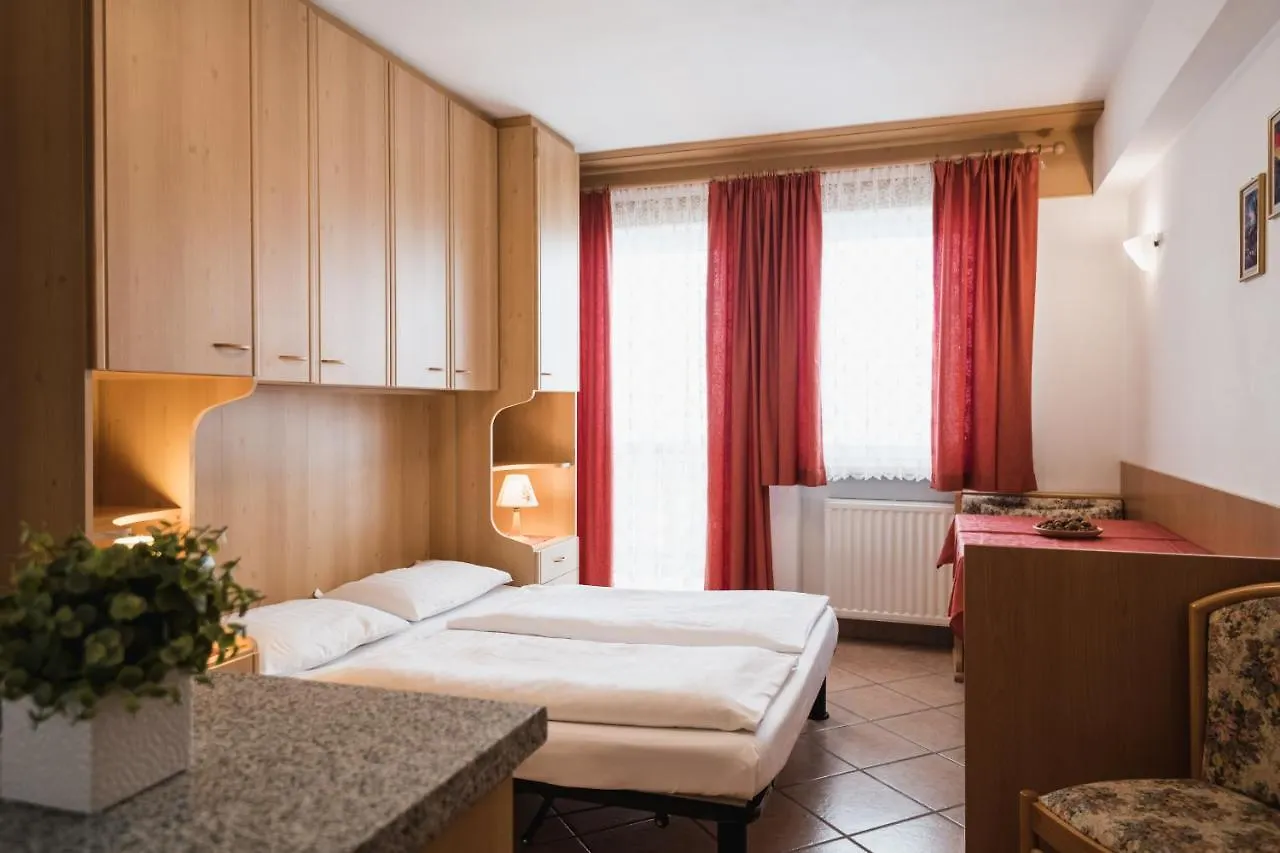 Apparthotel Sellaronda Arabba Hotel apartamentowy